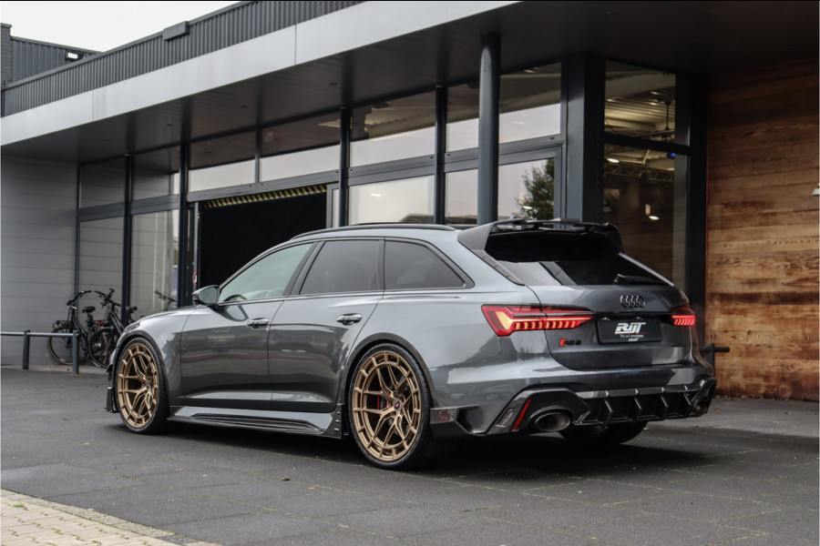 Audi RS6 4.0 V8 **Ceramic/4WS/Carbon/Pano/Alcantara/23 inch**