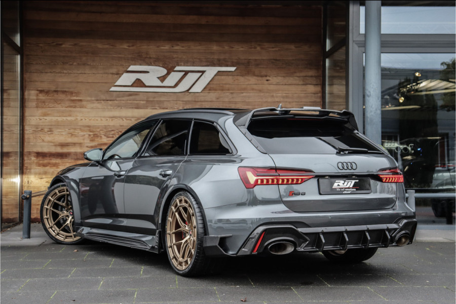 Audi RS6 4.0 V8 **Ceramic/4WS/Carbon/Pano/Alcantara/23 inch**