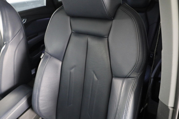 Audi Q4 e-tron 40 Launch edition Advanced 77 kWh 204pk | Lederen bekleding | Sportstoelen | Warmtepomp | Matrix LED