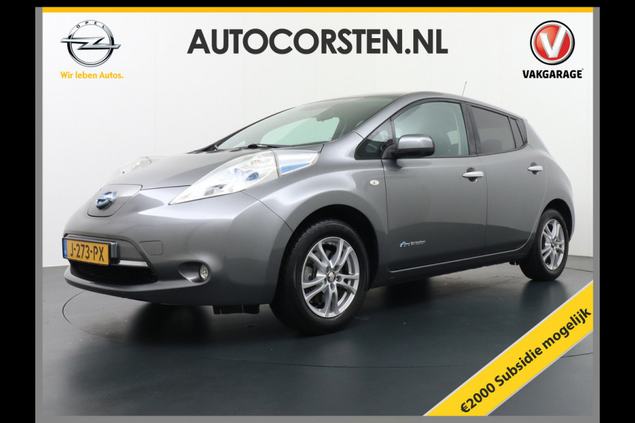 Nissan Leaf €5.395,- Na Subsidie Tekna 24kWh Navi Ecc Leder 360-Camera Stoel en Stuur-verwarming Lmv Cruise Control Regen-Licht Sensor Bluetooth DAB €2.000,- Subsidie mogelijk - Zeer nette auto