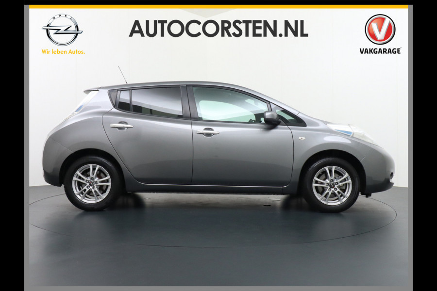 Nissan Leaf €5.395,- Na Subsidie Tekna 24kWh Navi Ecc Leder 360-Camera Stoel en Stuur-verwarming Lmv Cruise Control Regen-Licht Sensor Bluetooth DAB €2.000,- Subsidie mogelijk - Zeer nette auto