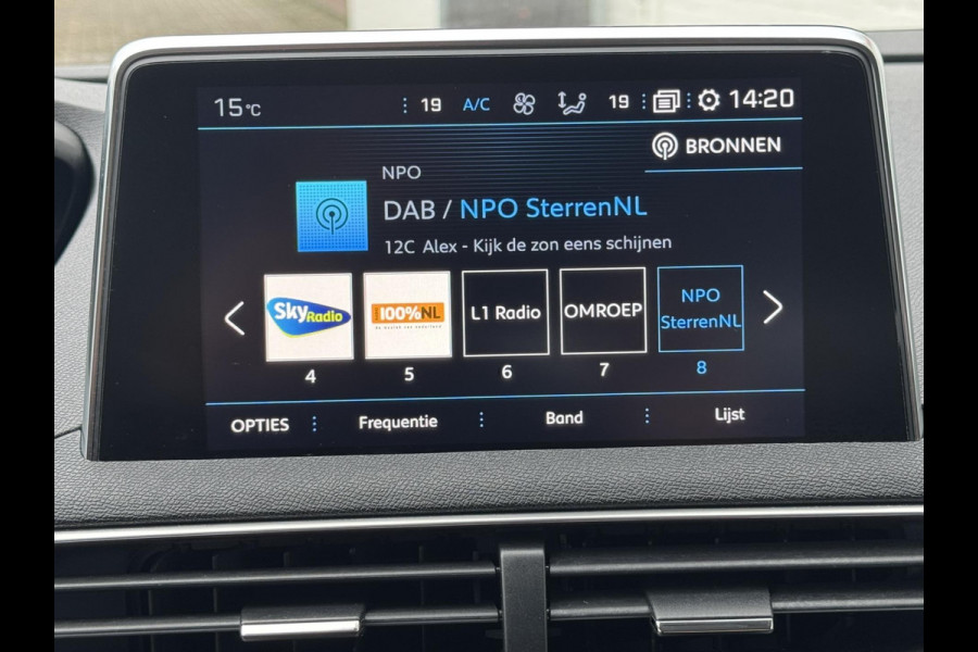 Peugeot 3008 1.2 PureTech Première Keyless Apple/Android Carplay Trekhaak Climate control