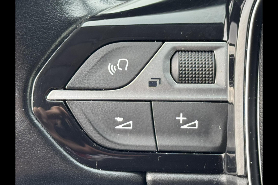 Peugeot 3008 1.2 PureTech Première Keyless Apple/Android Carplay Trekhaak Climate control