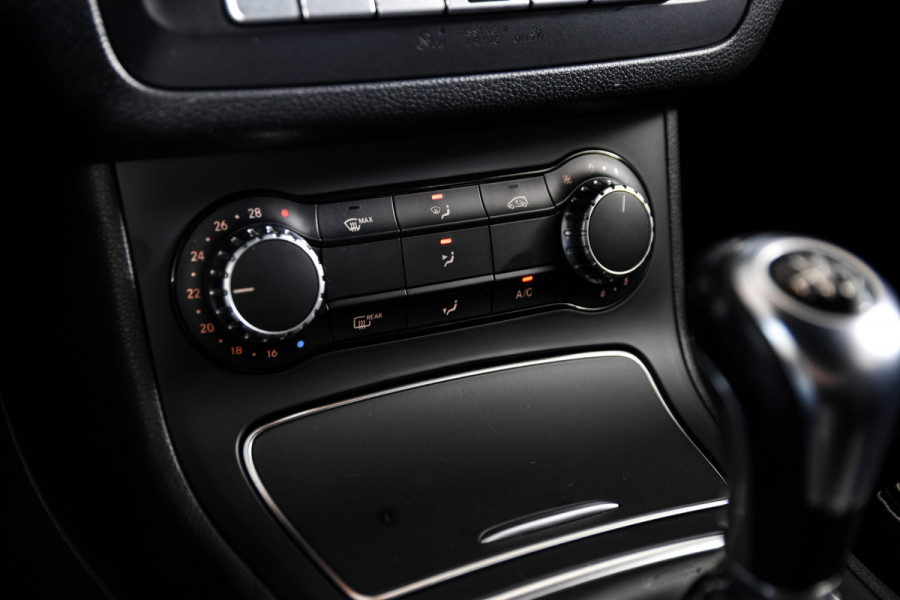 Mercedes-Benz B-Klasse 180 Ambition | Cruise | PDC | NAV | Airco | Trekhaak | LM 18" |