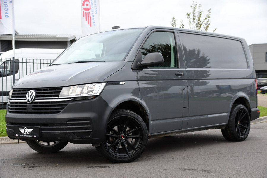 Volkswagen Transporter 2.0 TDI L1H1 PB Edition Cruise, Carplay, Sensoren, Trekhaak, Airco!