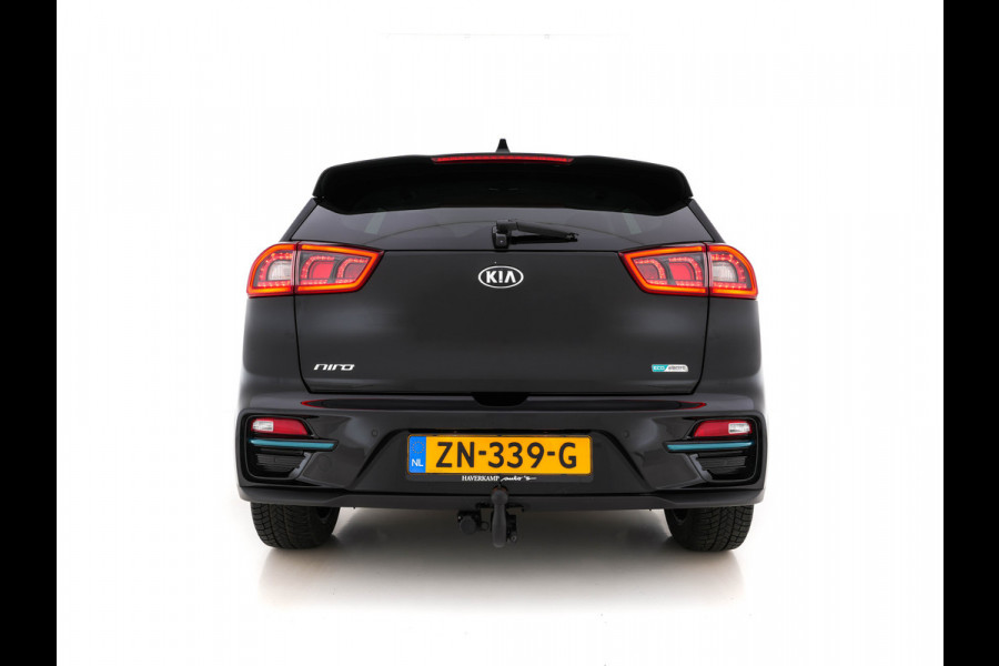 Kia e-Niro ExecutiveLine 64 kWh (INCL-BTW) Aut. *FULL-LEATHER | JBL-AUDIO | FULL-LED | NAVI-FULLMAP | DAB | ADAPT.CRUISE | CAMERA | MEMORY-PACK | LANE-ASSIST | KEYLESS | DIGI-COCKPIT | COMFORT-SEATS | 17"ALU*