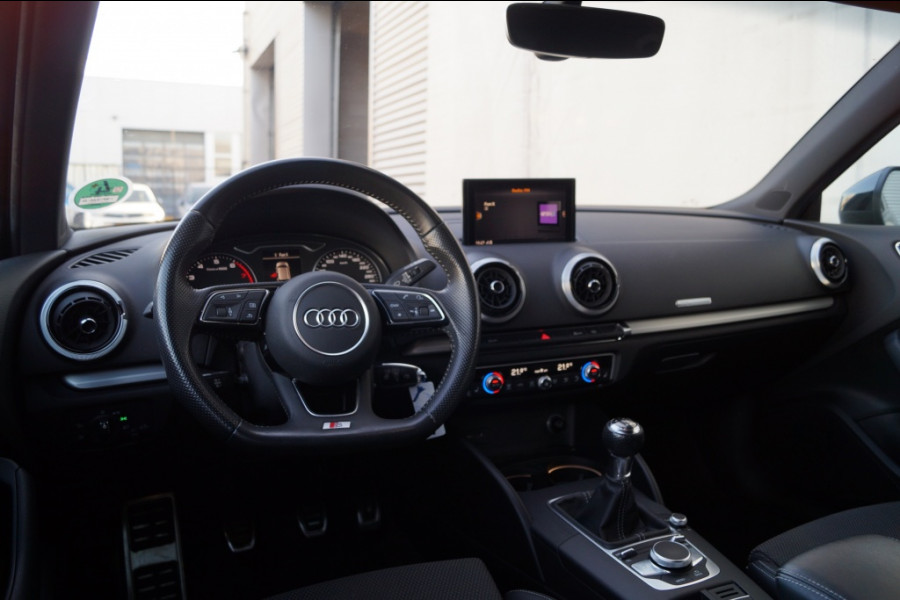 Audi A3 Sportback 35 TFSI 150pk S-Line Sport Edition -NAVI-ECC-