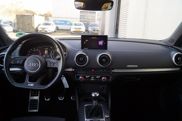 Audi A3 Sportback 35 TFSI 150pk S-Line Sport Edition -NAVI-ECC-