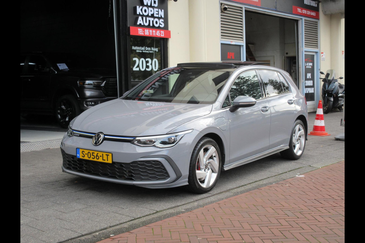 Volkswagen Golf 1.4 eHybrid GTE ACC PANO