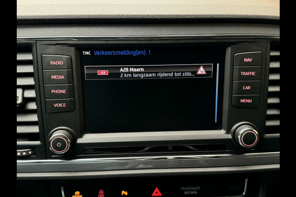 Seat León ST 1.4 EcoTSI FR H6 | Navigatie | CarPlay | Camera | DAB | Getint glas | LED | Parkeersensoren voor en achter | Seat Sound audio |