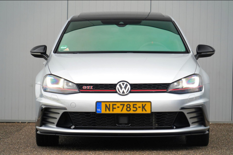 Volkswagen Golf 2.0 TSI GTI Clubsport / Schaalstoelen / 69dkm NAP / NL-Auto / Dynaudio / Camera / ACC