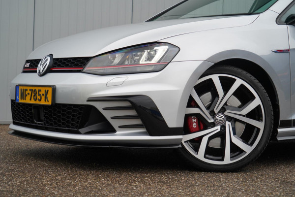 Volkswagen Golf 2.0 TSI GTI Clubsport / Schaalstoelen / 69dkm NAP / NL-Auto / Dynaudio / Camera / ACC