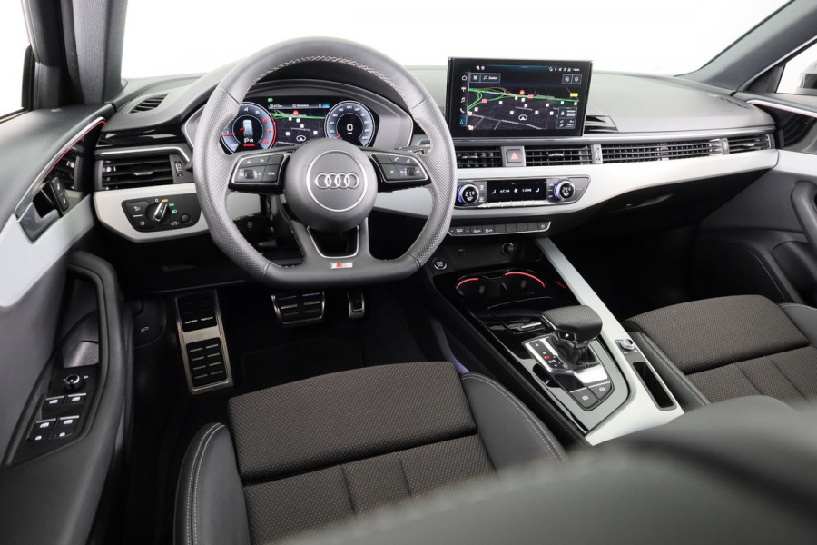 Audi A4 Avant 35 TFSI S-line Competition 150 pk S-tronic | Verlengde garantie | Navigatie | Panoramadak | Parkeersensoren achter | Cruise control | Autom. airco (3 zones) |