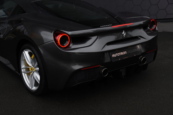 Ferrari 488 3.9 GTB HELE ORIGINEEL NEDERLANDS | CAPRISTO UITLAAT  | ACHTERUITRIJCAMERA | LIFTING SYSTEEM | APPLE CARPLAY | BUMPY ROAD | SUBWOOFER |