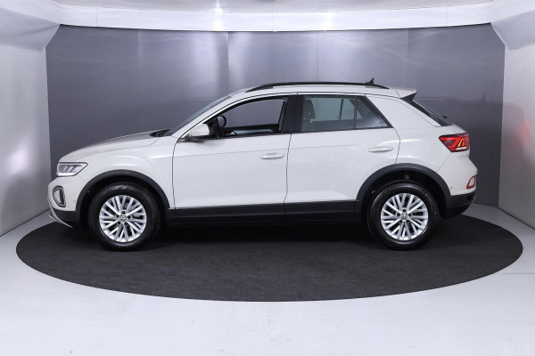 Volkswagen T-Roc 1.5 TSI Life 150pk DSG| Navi| LM-velgen| Trekhaak afneembaar