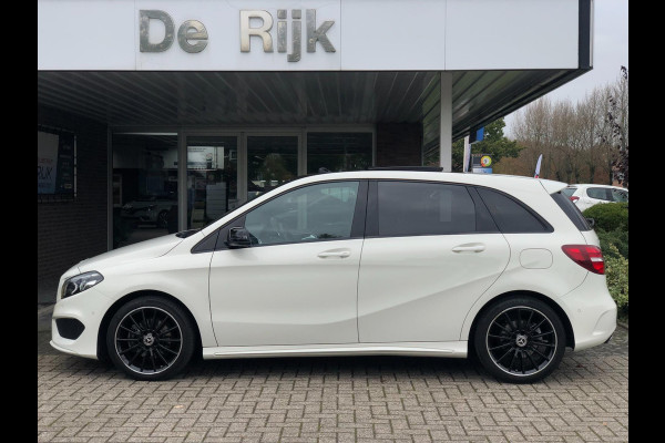 Mercedes-Benz B-Klasse 180 AMG Styling/Night Pakket | Schuifdak, Alcantara, 18'' LMV, Navi, Camera, Cruise, Sfeerverlichting | NAP