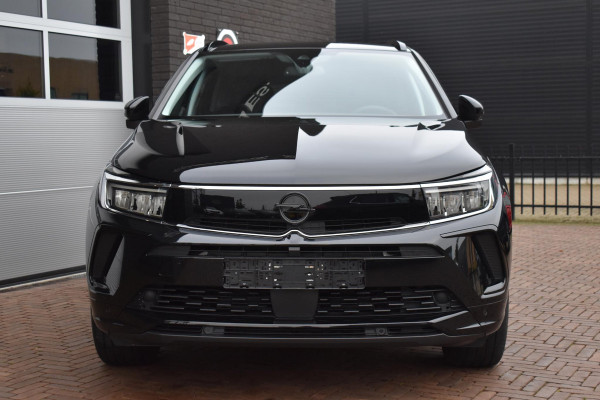 Opel Grandland X 1.2 Turbo 130PK Aut. Ultimate Black | Camera | Carplay | Stoelverwarm. | Incl Garantie