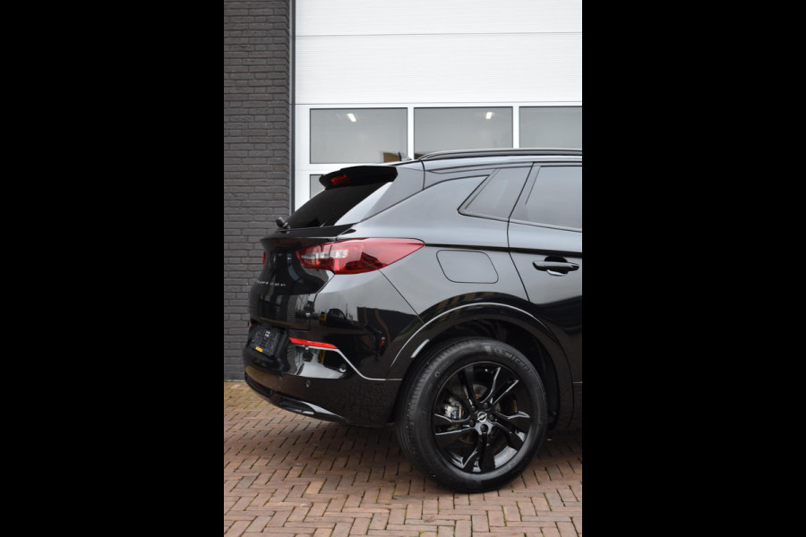 Opel Grandland X 1.2 Turbo 130PK Aut. Ultimate Black | Camera | Carplay | Stoelverwarm. | Incl Garantie