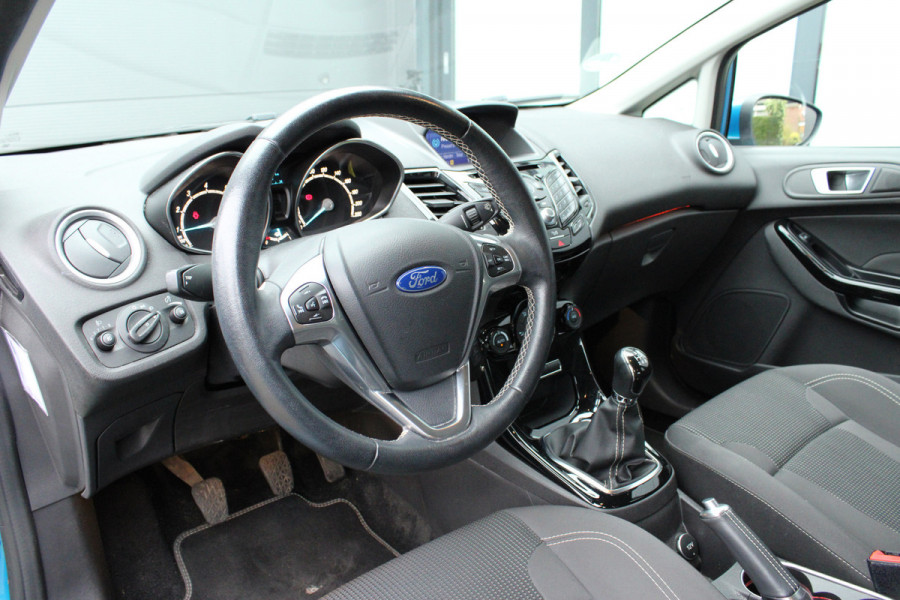 Ford Fiesta 1.0 EcoBoost Titanium | Origin NL | Navigatie | Airco | Dealer onderhouden