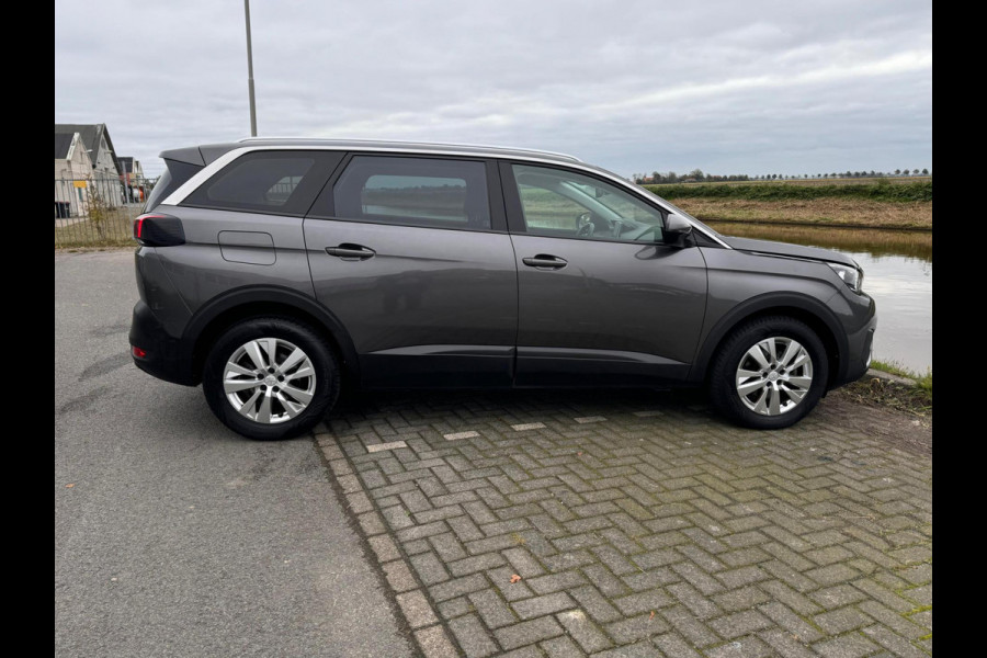 Peugeot 5008 1.2 PureTech Blue Lease Executive 7p. koopje