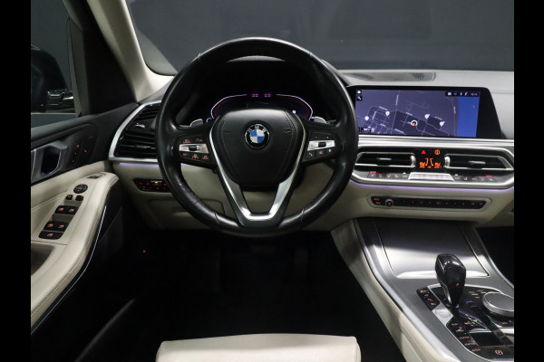 BMW X5 xDrive45e High Executive [SCHUIFKANTELDAK, 360 CAMERA, ELEC. STOELEN, DIGITAL DASH, STOELVERWARMING, ADAPTIVE CRUISE, APPLE CARPLAY, FLIPPERS, HEAD UP, VOL LEDER, NIEUWSTAAT]