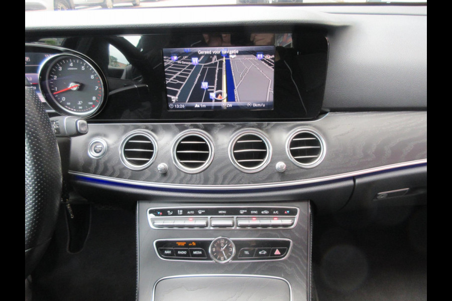 Mercedes-Benz E-Klasse 200 Premium Leer Navi Camera