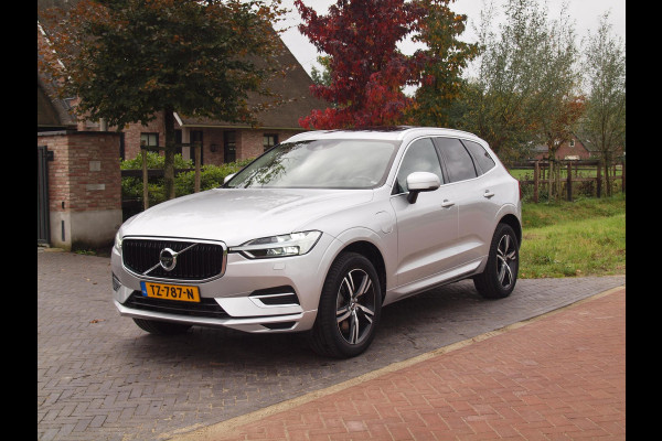 Volvo XC60 2.0 T8 Twin Engine AWD Momentum | Panormadak | Trekhaak | 360 Camera | Apple Carplay | Cruise Control |