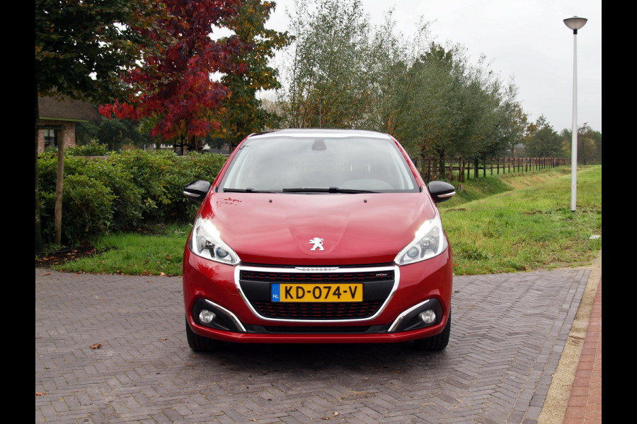 Peugeot 208 1.2 PureTech GT-line | Camera | Apple Carplay | Cruise Control | Glazen dak |