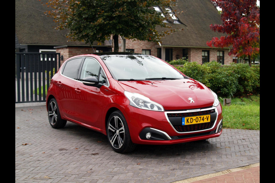 Peugeot 208 1.2 PureTech GT-line | Camera | Apple Carplay | Cruise Control | Glazen dak |