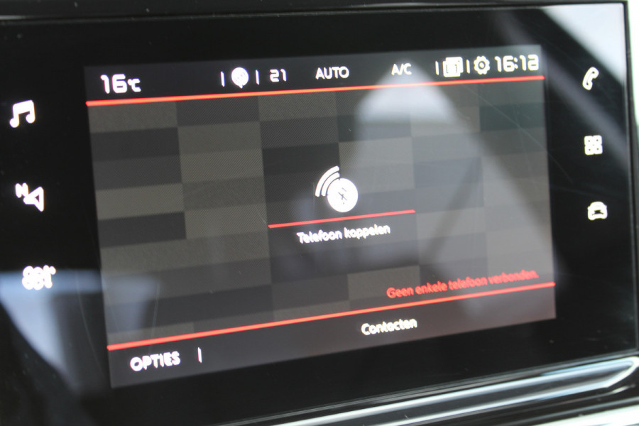 Citroën C3 1.2-83pk PureTech Feel. Praktische en comfortabele Citroën C3 ! Airco, navigatie, cruise control, telefoonvoorbereiding, Apple carplay/Android auto, trekhaak, parkeersensoren achter etc