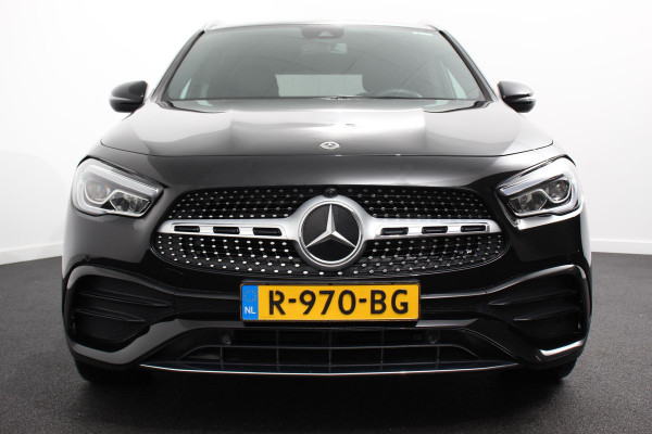 Mercedes-Benz GLA 200 AMG Line Automaat | Navigatie | Climate Control | Camera | Electrisch bedienbare achterklep | Dab | Led