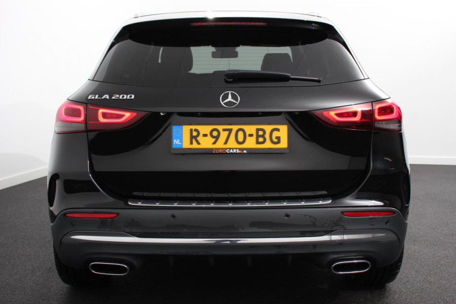 Mercedes-Benz GLA 200 AMG Line Automaat | Navigatie | Climate Control | Camera | Electrisch bedienbare achterklep | Dab | Led