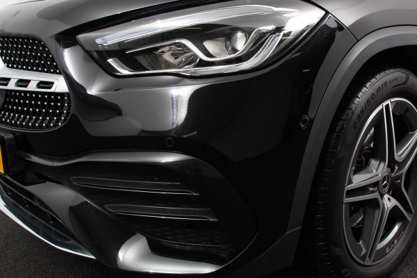 Mercedes-Benz GLA 200 AMG Line Automaat | Navigatie | Climate Control | Camera | Electrisch bedienbare achterklep | Dab | Led