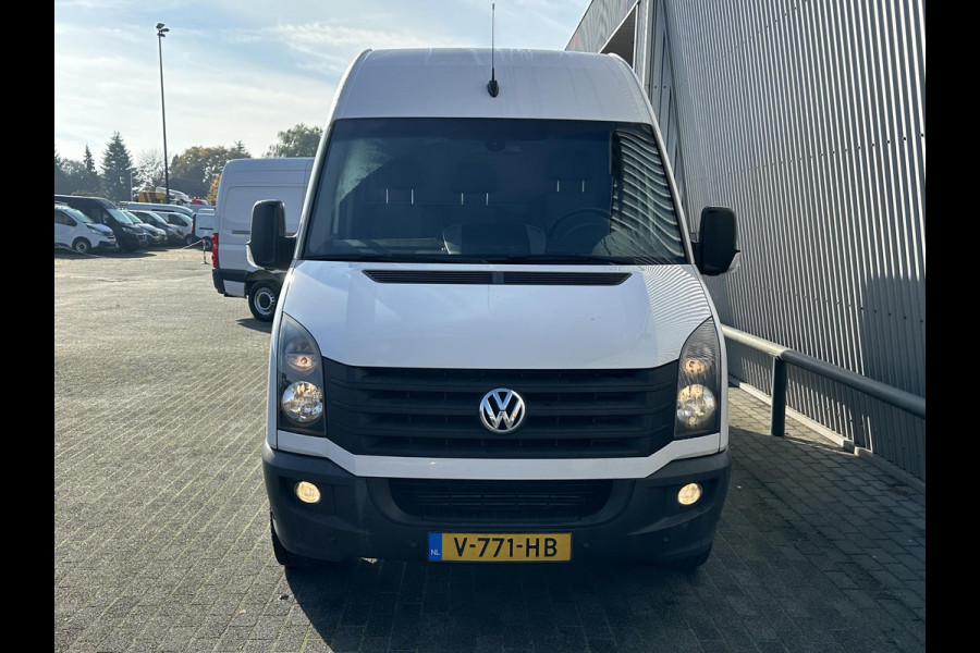 Volkswagen Crafter 35 2.0 TDI L2H2*A/C*CRUISE*NAVI*3500KG HAAK*TEL*3P