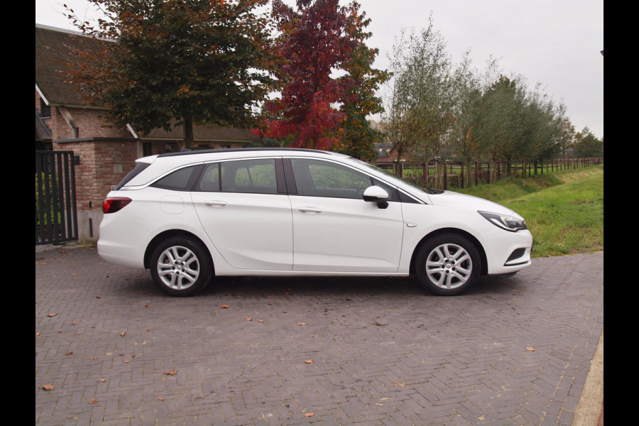 Opel Astra Sports Tourer 1.4 Turbo Business | Apple Carplay | Cruise Control | Navi | Parkeersensoren |