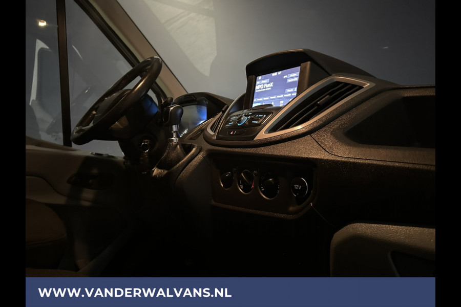 Ford Transit 2.0 TDCI 131pk L2H2 Euro6 Airco | 2800kg Trekhaak | Navigatie | Camera cruisecontrol, parkeersensoren, verwarmde voorruit, bijrijdersbank, apple carplay, android auto