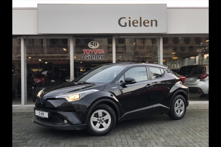 Toyota C-HR 1.8 Hybrid Dynamic | Trekhaak, Navigatie, Parkeercamera, Adaptive cruise control, Licht + Regensensor