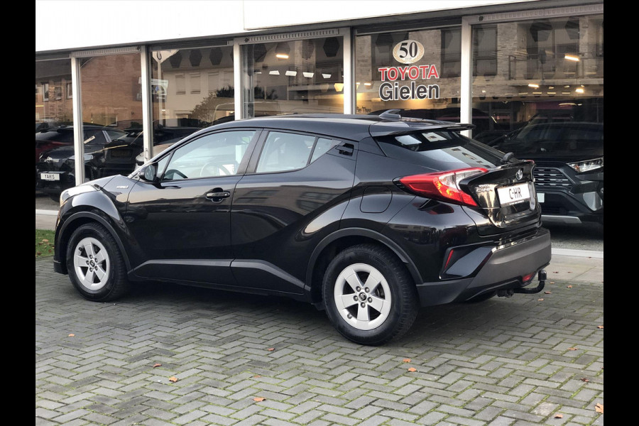 Toyota C-HR 1.8 Hybrid Dynamic | Trekhaak, Navigatie, Parkeercamera, Adaptive cruise control, Licht + Regensensor