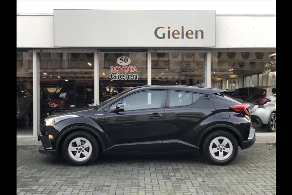 Toyota C-HR 1.8 Hybrid Dynamic | Trekhaak, Navigatie, Parkeercamera, Adaptive cruise control, Licht + Regensensor