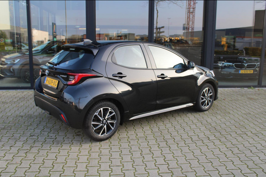 Toyota Yaris 1.5 Hybrid Business Plus Camera/Navigatie/NL auto