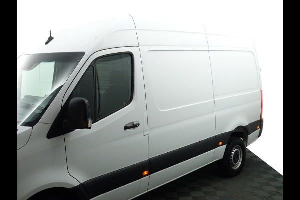 Mercedes-Benz Sprinter 319 3.0 V6 CDI 191pk L2 H2 Aut- EURO 6 I Comfortstoelen I Navi I Camera I Rijassistentiepakket I Carplay