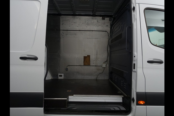 Mercedes-Benz Sprinter 319 3.0 V6 CDI 191pk L2 H2 Aut- EURO 6 I Comfortstoelen I Navi I Camera I Rijassistentiepakket I Carplay