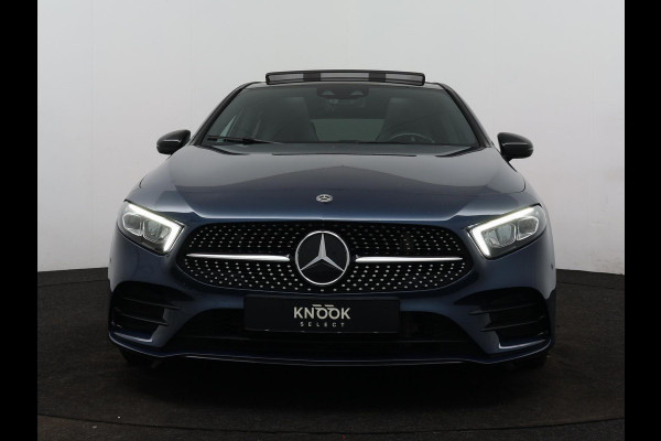 Mercedes-Benz A-Klasse 250 AMG Line | 19" | Panorama | Sfeer |