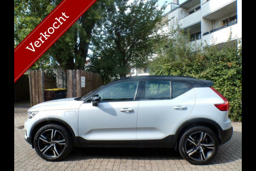 Volvo XC40 1.5 T4 Recharge R-Design Pano 350 H/K Carplay