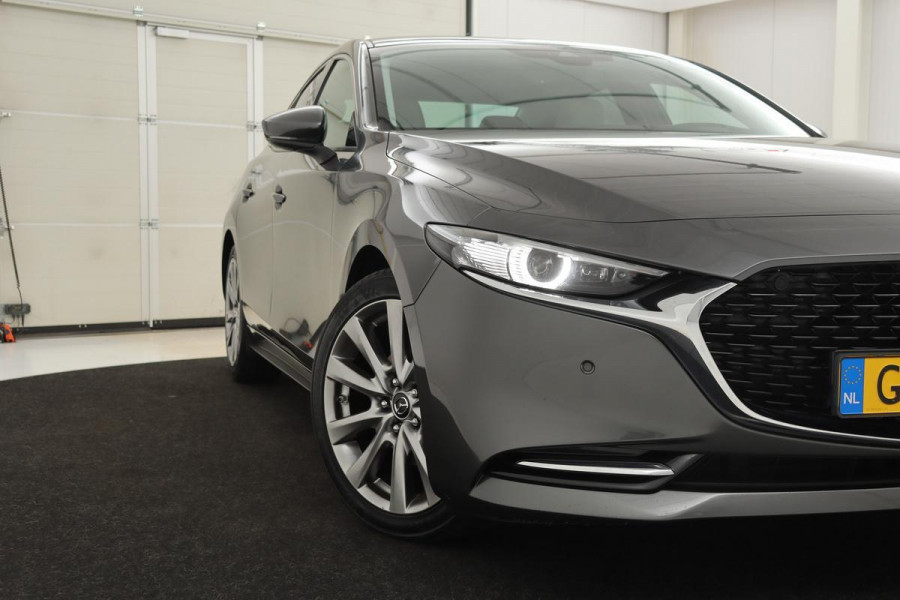 Mazda 3 2.0 SkyActiv-X Hybrid Luxury | Leder | Bose | Memory | Full LED | Stoel & Stuurverwarming | Carplay | Camera