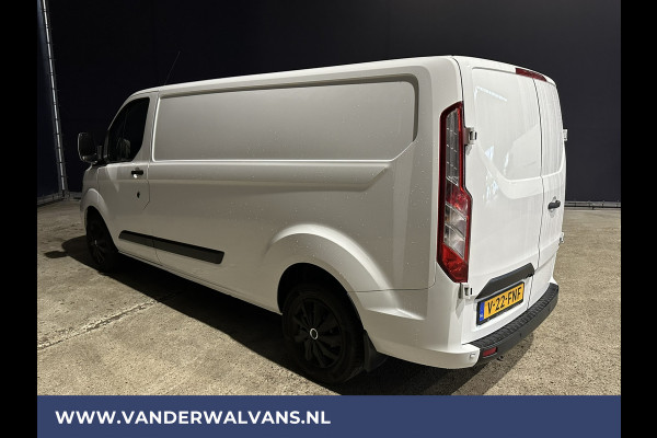 Ford Transit Custom 2.0 TDCI 131pk L2H1 Euro6 Airco | Camera | LED | Cruisecontrol | 2800kg Trekvermogen Parkeersensoren, Verwarmde voorruit, Bijrijdersbank