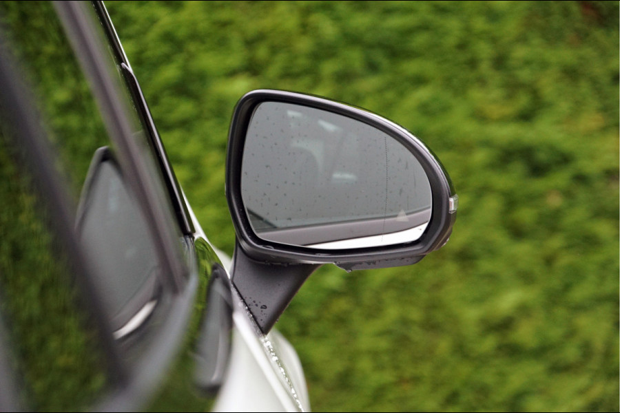 Mercedes-Benz GLC Coupé GLC 300 e Coupé 4M AMG Line Night | Pano Distronic Trekhaak Memory 360 Camera