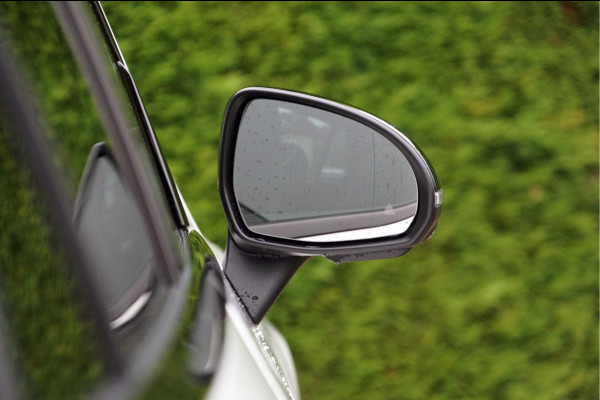 Mercedes-Benz GLC Coupé GLC 300 e Coupé 4M AMG Line Night | Pano Distronic Trekhaak Memory 360 Camera