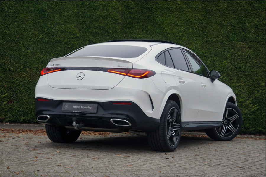 Mercedes-Benz GLC Coupé GLC 300 e Coupé 4M AMG Line Night | Pano Distronic Trekhaak Memory 360 Camera