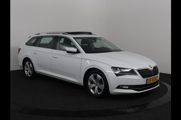 Škoda Superb Combi 2.0 TDI Ambition Business*PANO*CLIMA*LED*TREKHAAK NAVI*NAP*LUXE-UITVOERING*ORIGINEEL NL